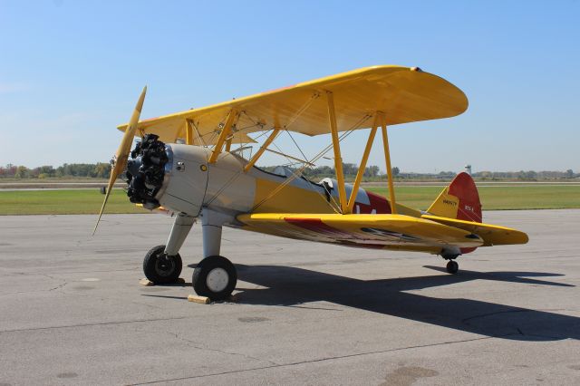 N4997V — - Sitting on the FBO ramp at Gary Regional Airport.