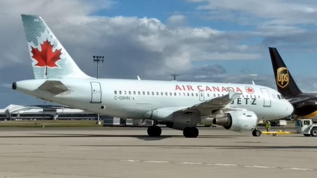 Airbus A319 (C-GBHN) - ******SELECT FULL FOR HD******br /br /br /br /br /Air Canada Jetz A319 pushing back on the cargo ramp at Buffalobr /br /br /br /br /br /br /******SELECT FULL FOR HD******