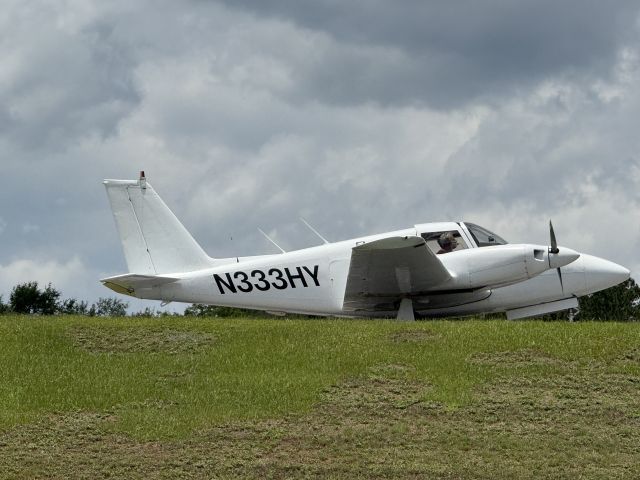 Piper PA-30 Twin Comanche (N333HY)