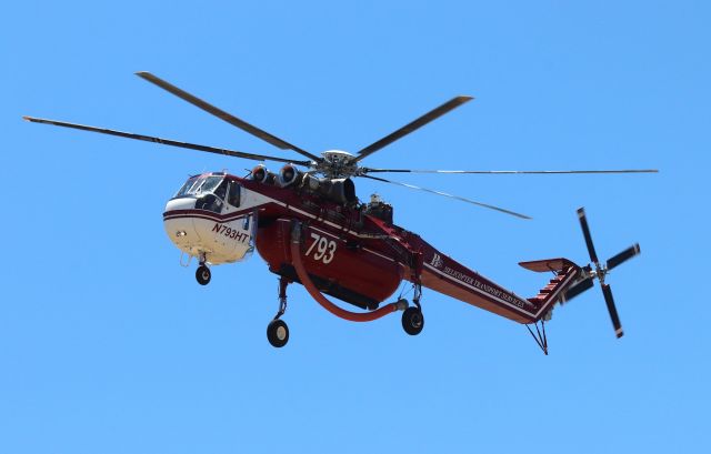 Sikorsky CH-54 Tarhe (N793HT) - KRDD - N793HT - S-64 "Skycrane" of Helicopter Transport Service arriving at Redding Airport Jun 29th, 2018 returning from the "Flat Fire" in Trinity County near Douglas City,CA southeast of Weaverville, CA. This one beautiful Helicopter and sounds just as cool. a rel=nofollow href=http://www.youtube.com/watch?v=7Jh0Iv5JXiwhttps://www.youtube.com/watch?v=7Jh0Iv5JXiw/a