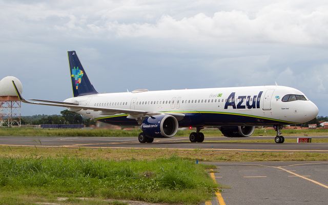 Airbus A321 (PR-YJA)