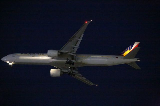 BOEING 777-300ER (RP-C7782)