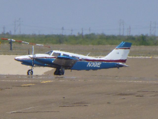 Piper Saratoga (N39E)