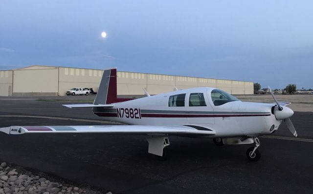 Mooney M-20 (N79821)