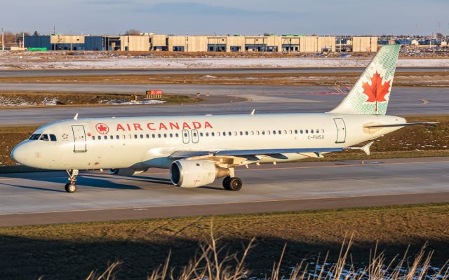 Airbus A320 (C-FMSX)
