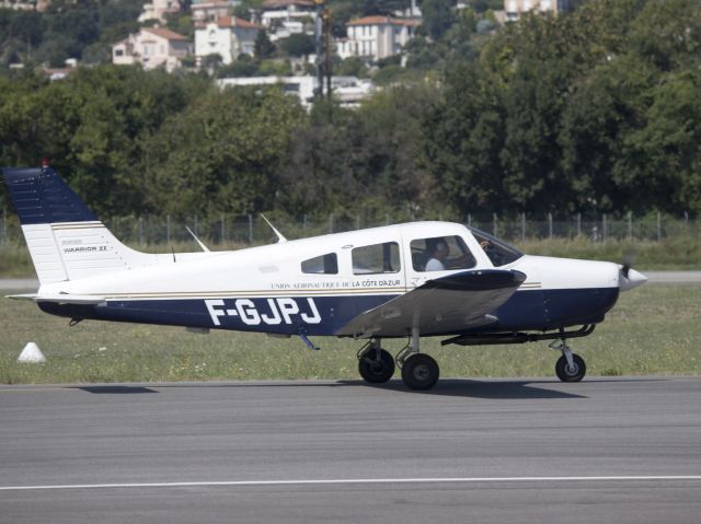 Piper Cherokee (F-GJPJ) - At Cannes, France.
