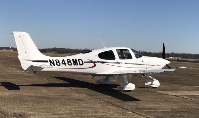 Cirrus SR-22 (N848MD) - One beautiful plane!