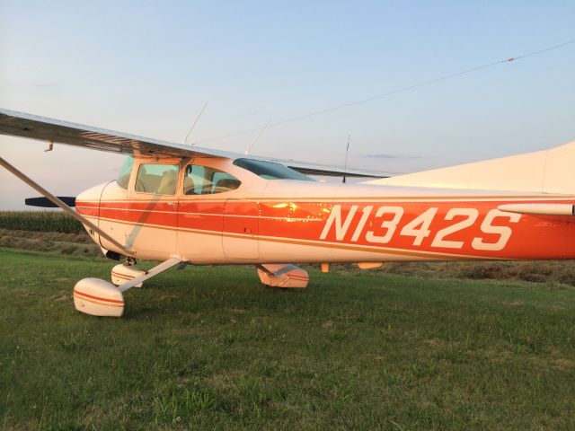 Cessna Skylane (N1342S)