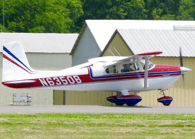 Cessna Skylane (N6350B) - At Downtown Shreveport.