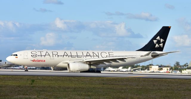 Airbus A330-200 (N280AV)