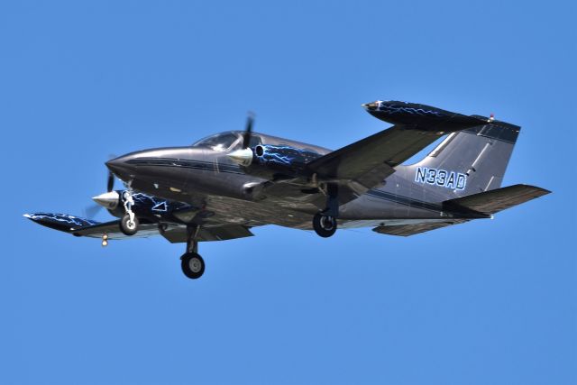 Cessna Chancellor (N33AD) - Cool Paint Scheme. 23-R 09-01-22