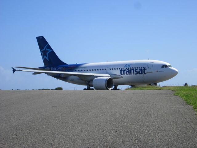 Airbus A310 (C-GLAT)