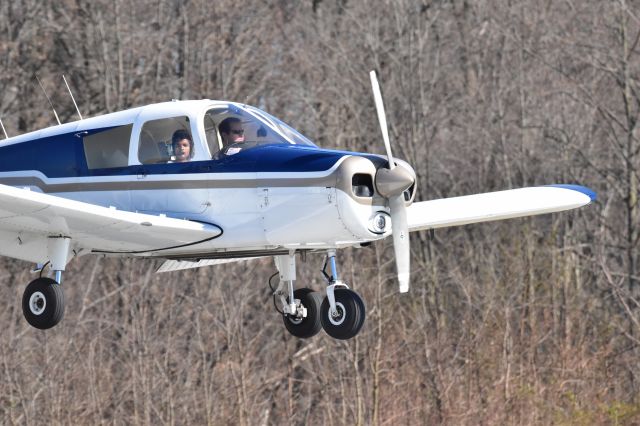 Piper Cherokee (N5787U)