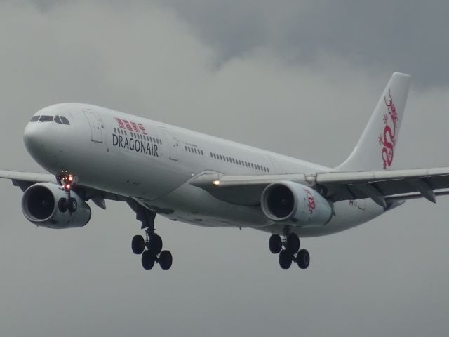 Airbus A330-300 (B-HYI)