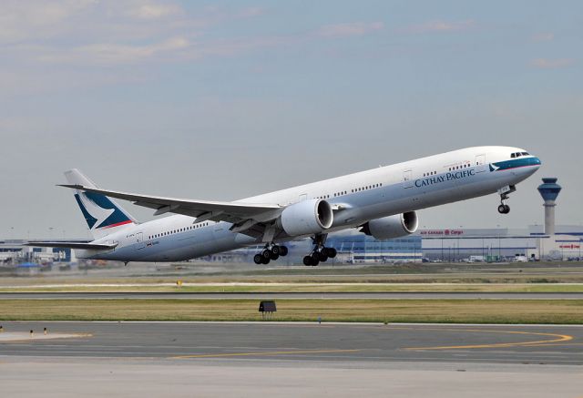 BOEING 777-300 (B-KPG)