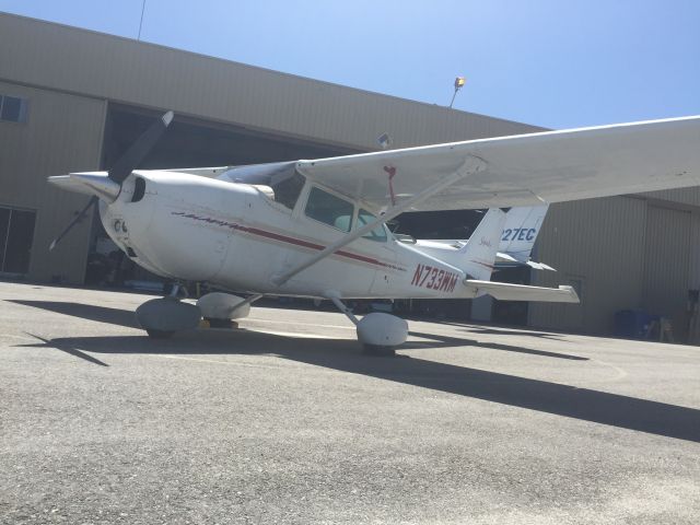 Cessna Skyhawk (N733WM)