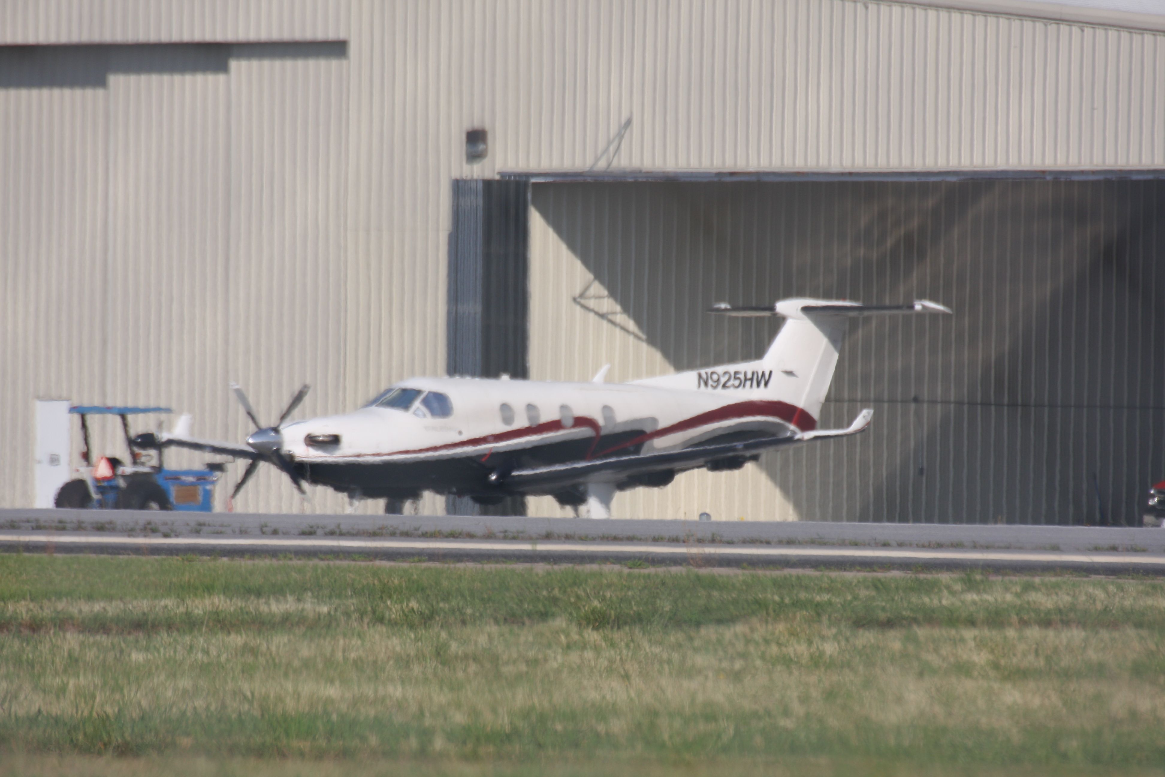 Pilatus PC-12 (N925HW)