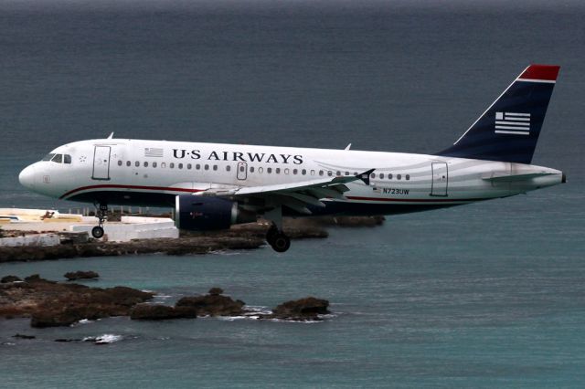 Airbus A319 (N723UW) - From the Sonesta Hotel