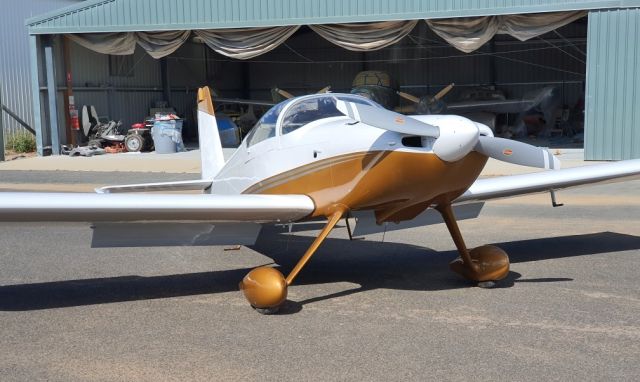 Vans RV-7 (VH-ICL)