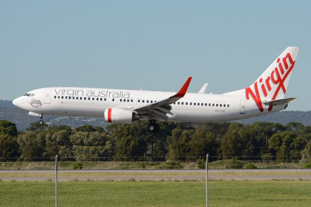 Boeing 737-800 (VH-VUC) - About to put down on runway 05. Wednesday, 21st May 2014.