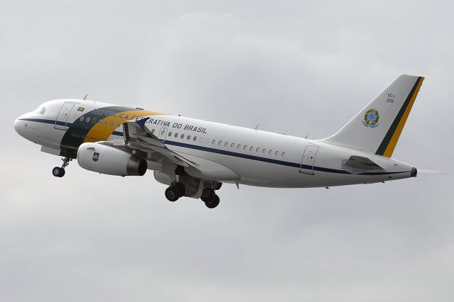 Airbus A319 (FAB2101)
