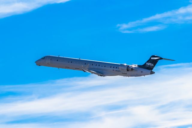 Canadair Regional Jet CRJ-900 (N920FJ) - Mesa Airlines CRJ900 taking off from PHX on 11/5/22. Taken with a Canon 850D and Tamron 70-200 G2 lens.