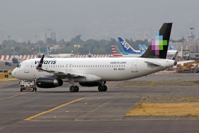 Airbus A320 (N522VL) - Volaris / Airbus A320-233 / MSN 5776 / N522VL / MMMX 03/2020