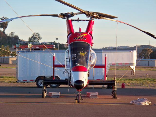 KAMAN K-Max (N312KA) - "Jumpin Jack Flash" waits patiently...