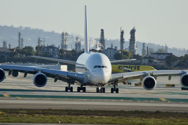 Airbus A380-800 (A6-EVM)