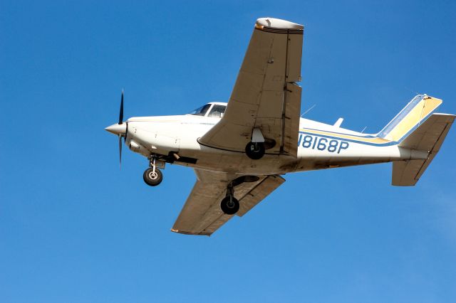 Piper PA-24 Comanche (N8168P)