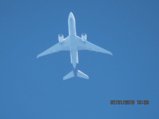 BOEING 777-200LR (N890FD)