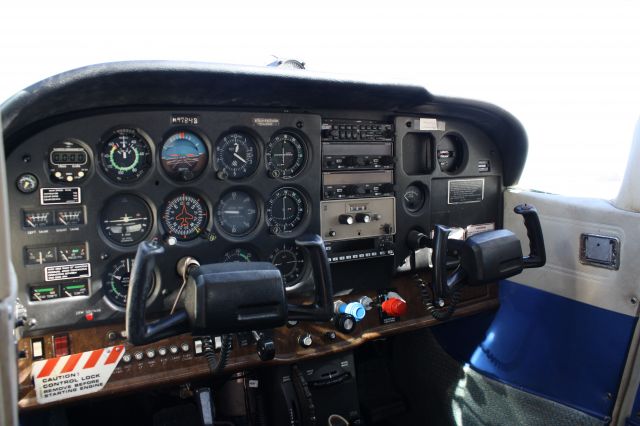 Cessna Skyhawk —