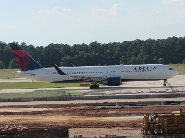 BOEING 767-300 (N1613B) - Delta 230 getting ready for its journey to Paris CDG! Taken July 21, 2019.