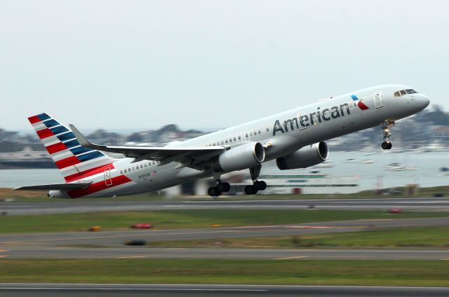 Boeing 757-200 (N195AN) - AA 1086 departing to Miami