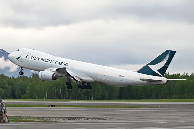 BOEING 747-8 (B-LJE)