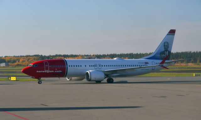 Boeing 737 MAX 8 (EI-FYI) - Norwegian Boeing 737-8 MAX EI-FYI in Stockholm Arlanda 