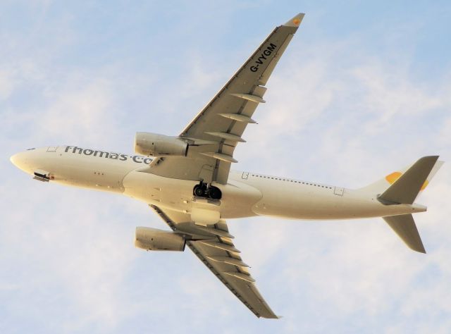 Airbus A330-200 (G-VYGM)