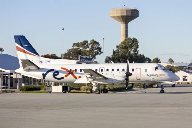 Saab 340 (VH-ZRE) - Regional Express Airlines (VH-ZRE) Saab 340B at Wagga Wagga Airport.