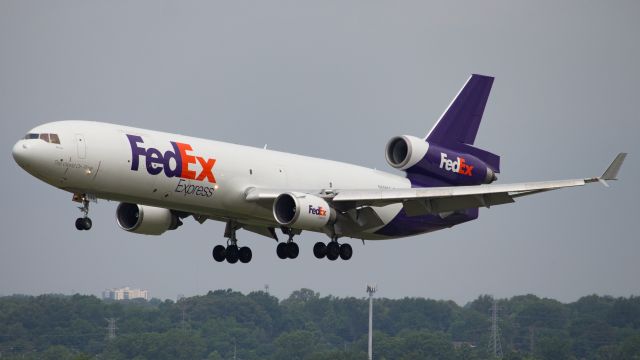 Boeing MD-11 (N599FE)