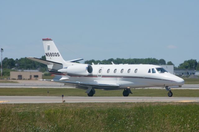 Cessna Citation Excel/XLS (N580QS) - Taxiing to runway 23 @ KBUF