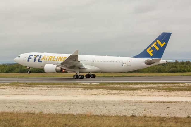 Airbus A330-200 (F-HFTL)