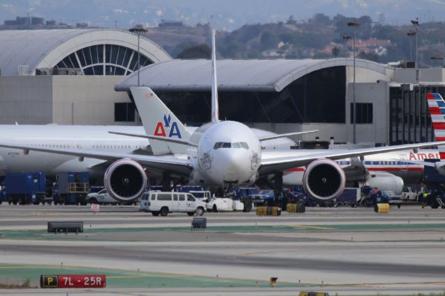 BOEING 777-300ER (VH-VPD)