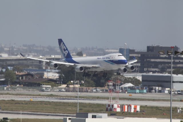 Boeing 747-400 (JA07KZ)