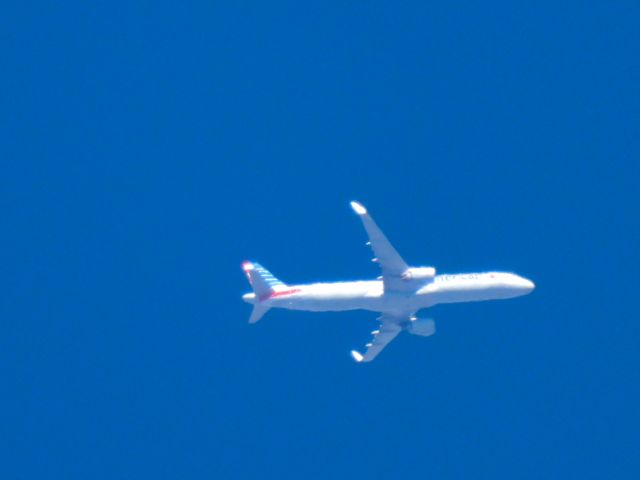 Airbus A320neo (N444UW)