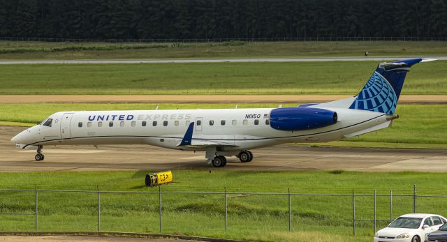 Embraer EMB-145XR (N11150) - My first catch of United's new livery!