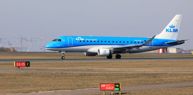 Embraer 175 (PH-EXX)