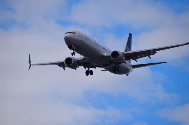 Boeing 737-900 (N68823)