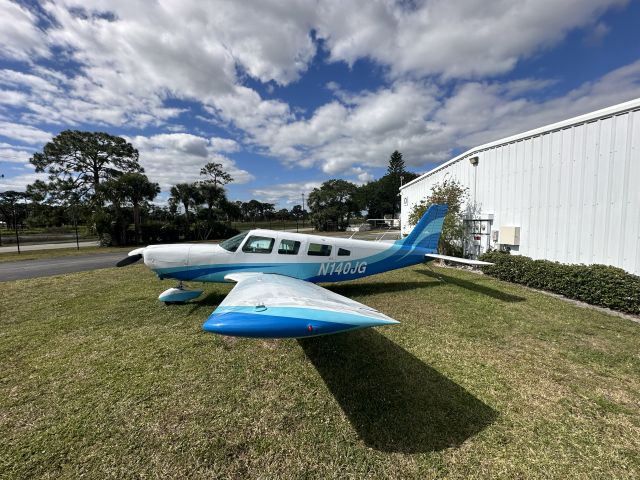 Piper Saratoga (N140JG) - N140JG  looking sharp on the ramp br /Scott MacDonald Aircraft Sales Inc