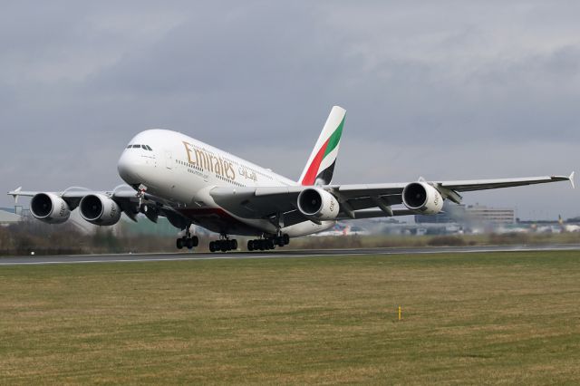Airbus A380-800 (A6-EUZ) - EK22 departing to Dubai