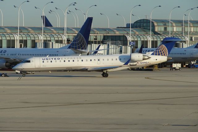 Canadair Regional Jet CRJ-700 (N159GJ)